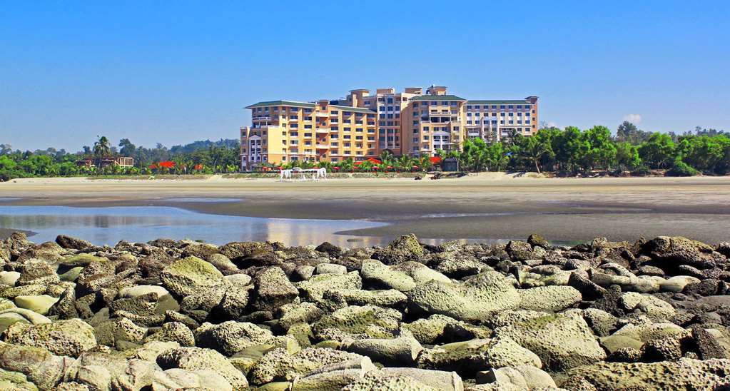 Royal Tulip Sea Pearl Beach Resort & Spa Cox's Bazar Eksteriør billede
